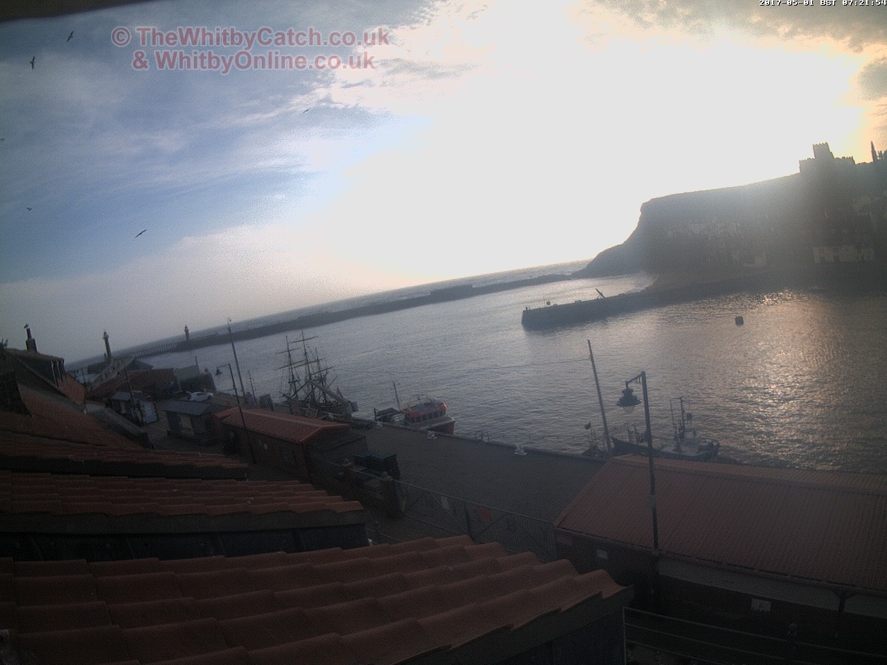 Whitby Mon 1st May 2017 07:22.