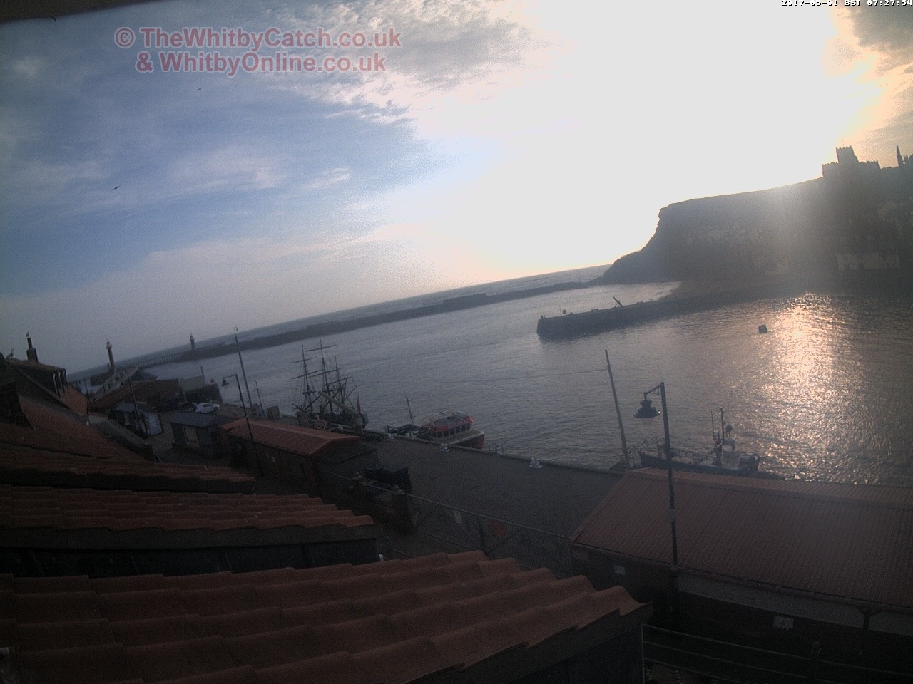 Whitby Mon 1st May 2017 07:28.
