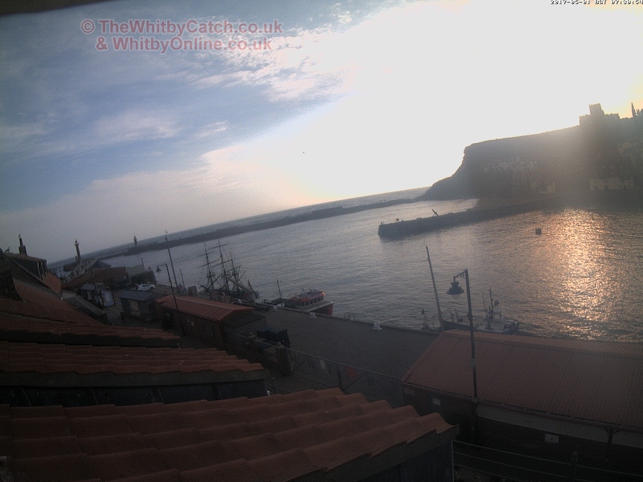 Whitby Mon 1st May 2017 07:31.