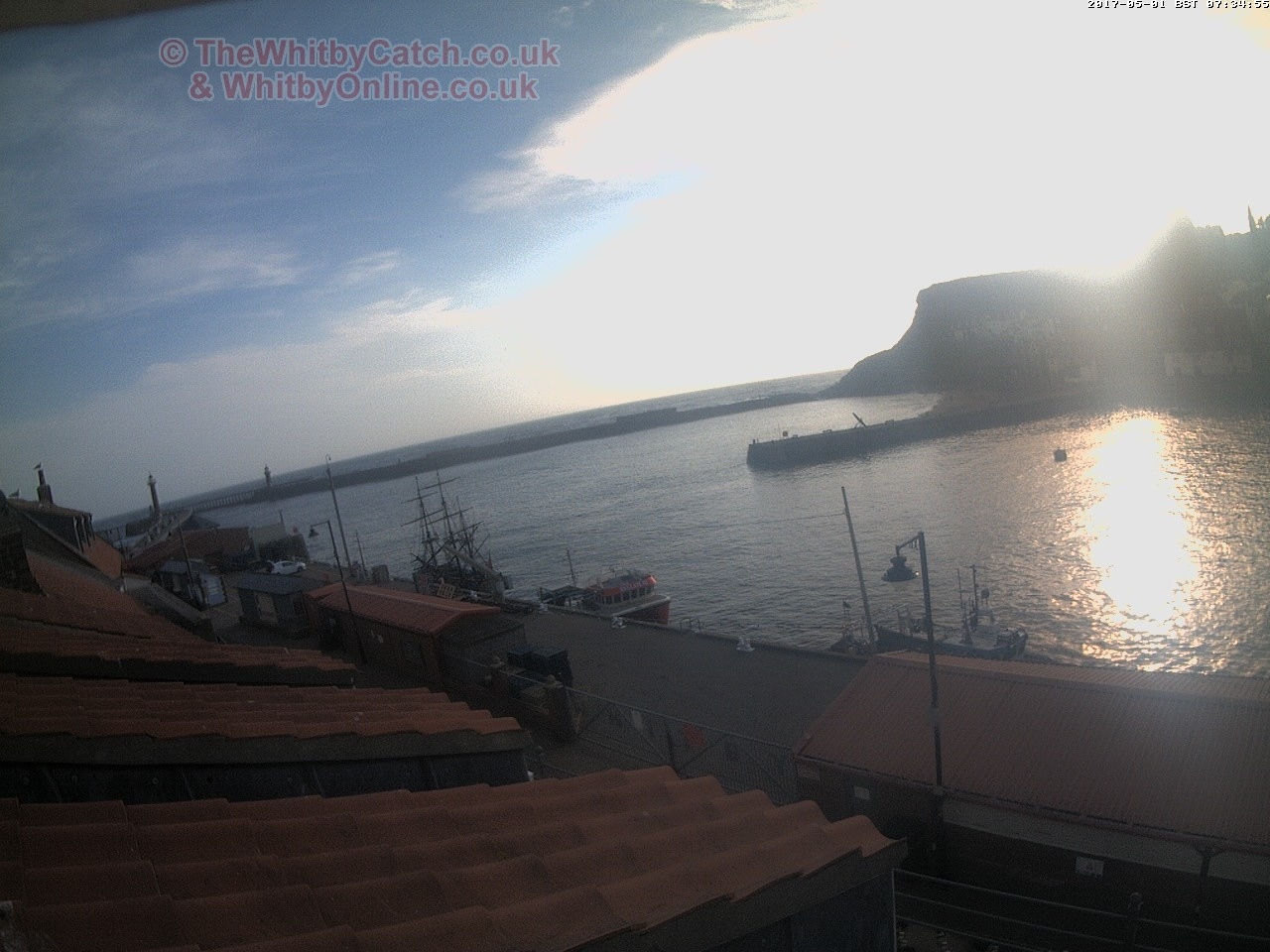 Whitby Mon 1st May 2017 07:35.