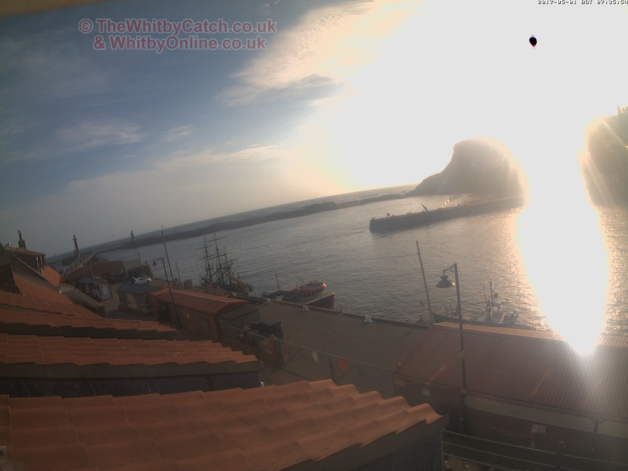 Whitby Mon 1st May 2017 07:36.