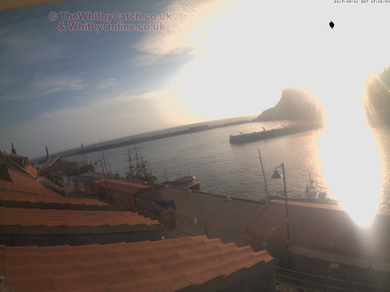 Whitby Mon 1st May 2017 07:37.