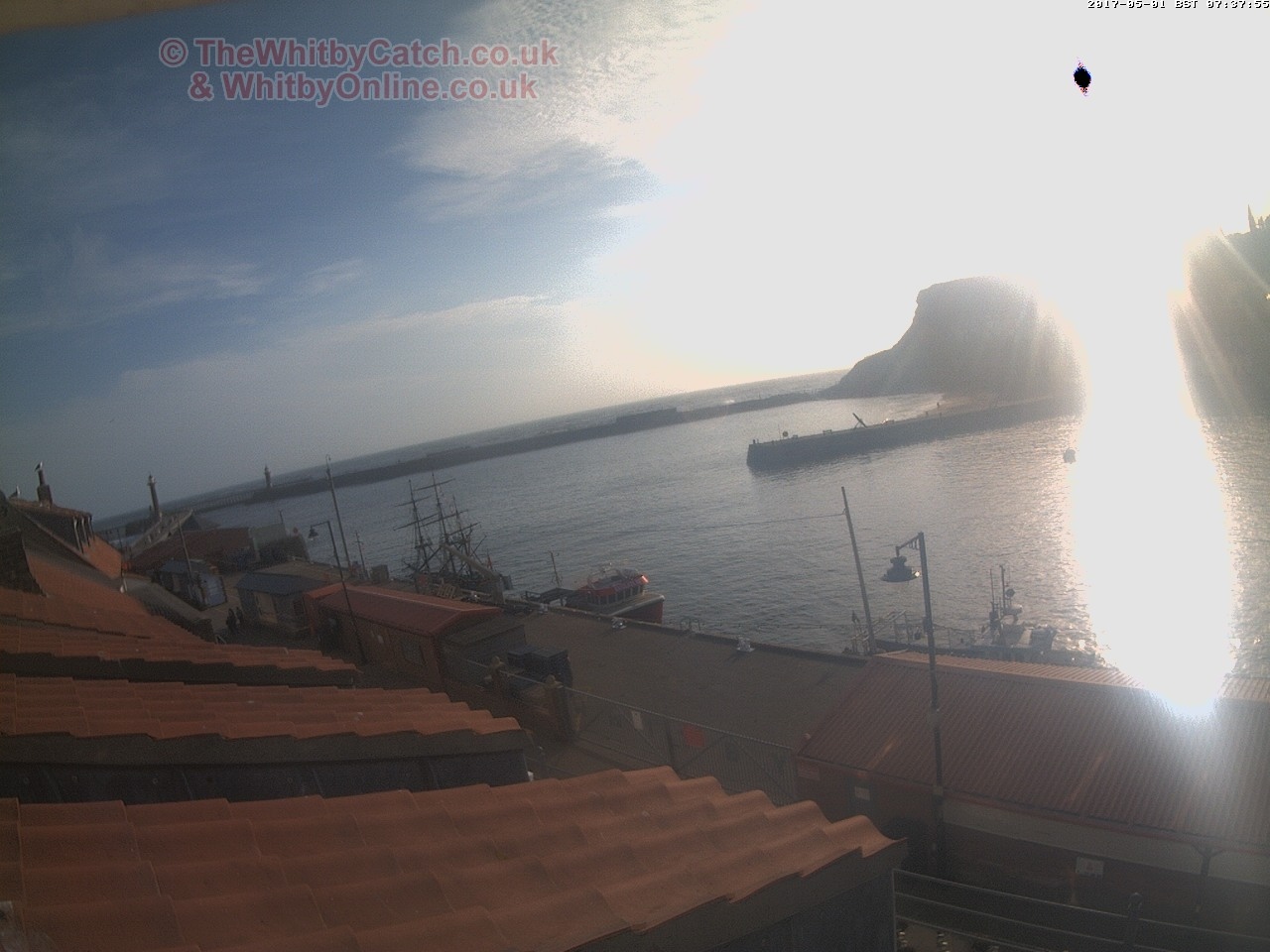 Whitby Mon 1st May 2017 07:38.