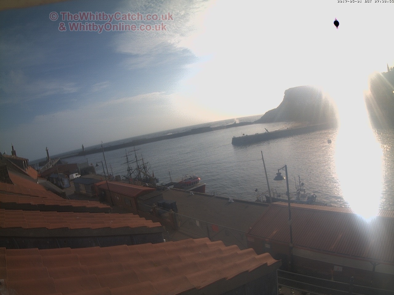 Whitby Mon 1st May 2017 07:39.