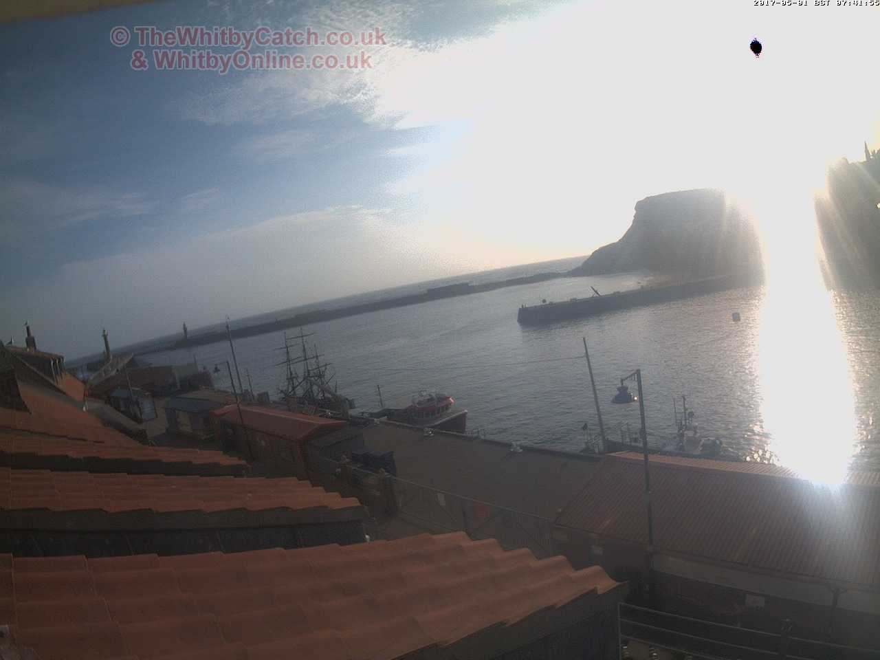 Whitby Mon 1st May 2017 07:42.