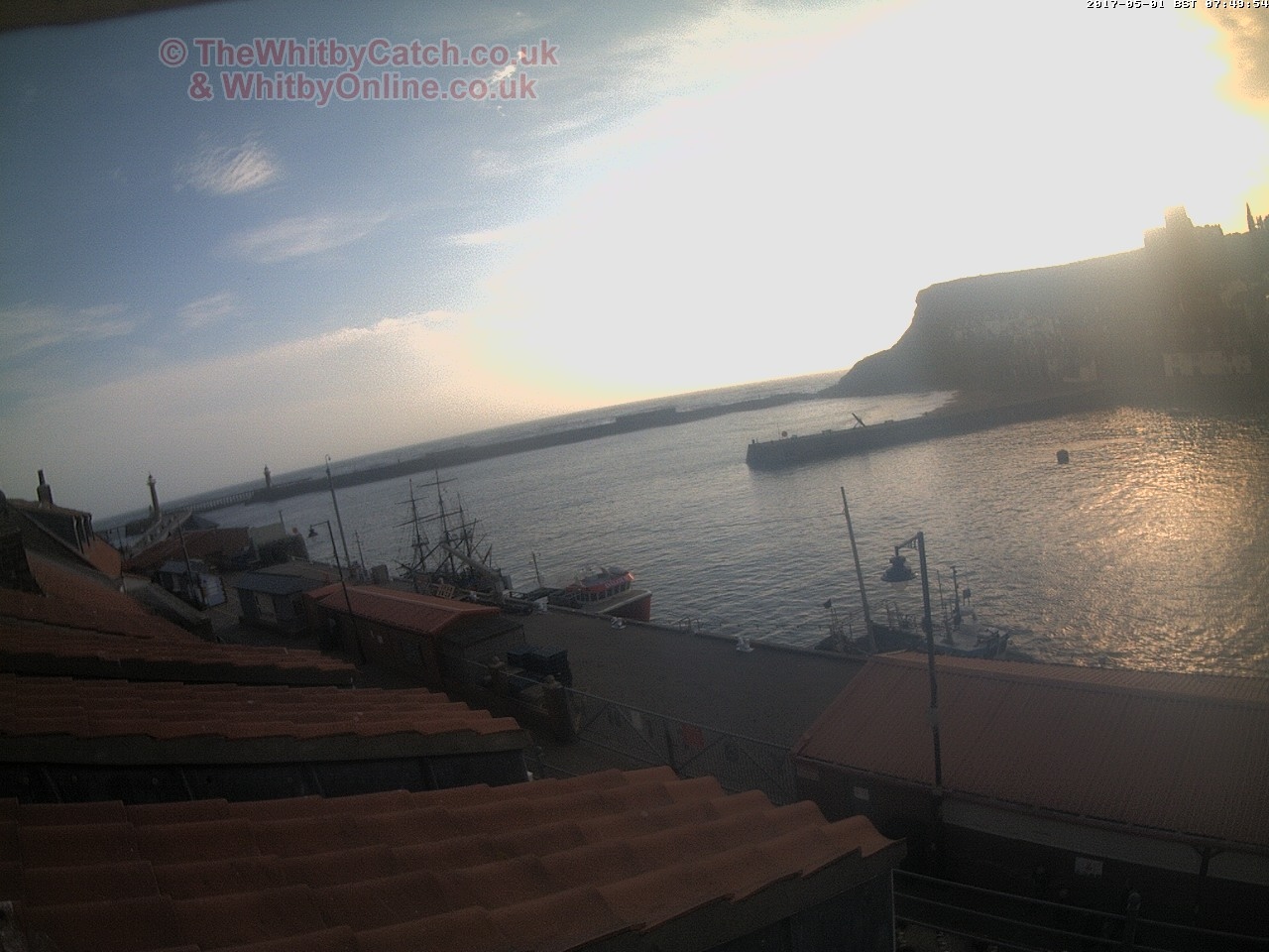 Whitby Mon 1st May 2017 07:50.