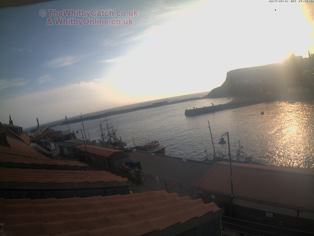 Whitby Mon 1st May 2017 07:53.