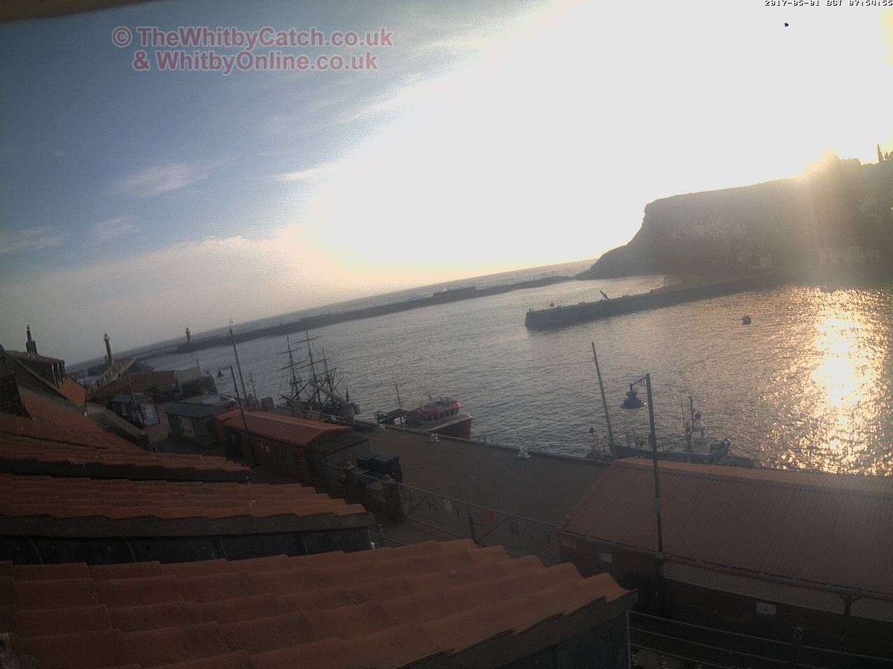 Whitby Mon 1st May 2017 07:55.