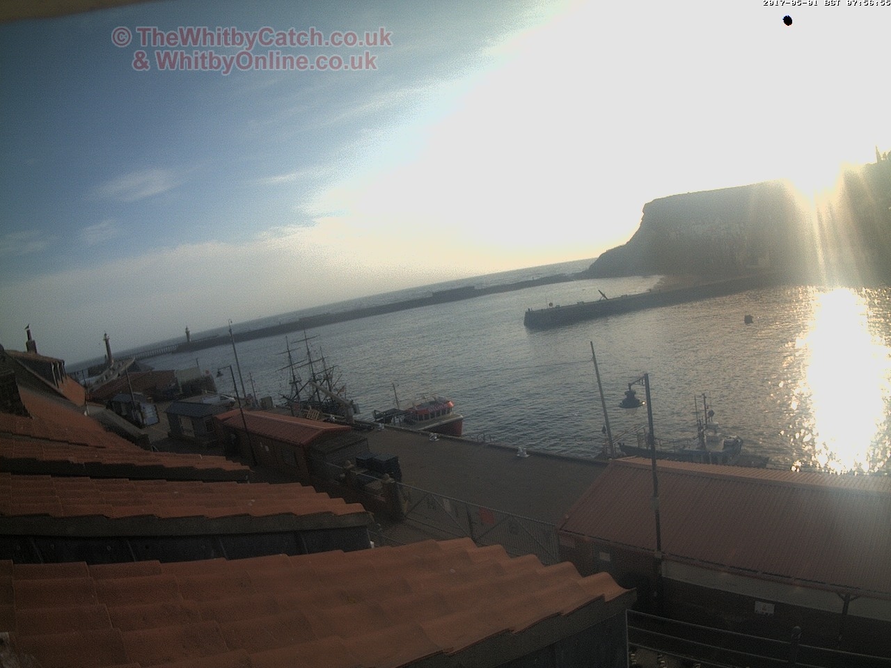 Whitby Mon 1st May 2017 07:57.