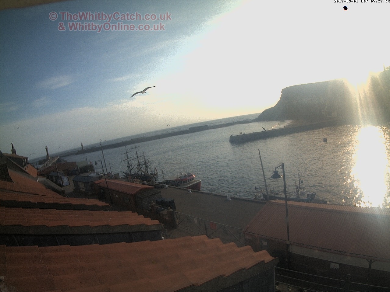 Whitby Mon 1st May 2017 07:58.