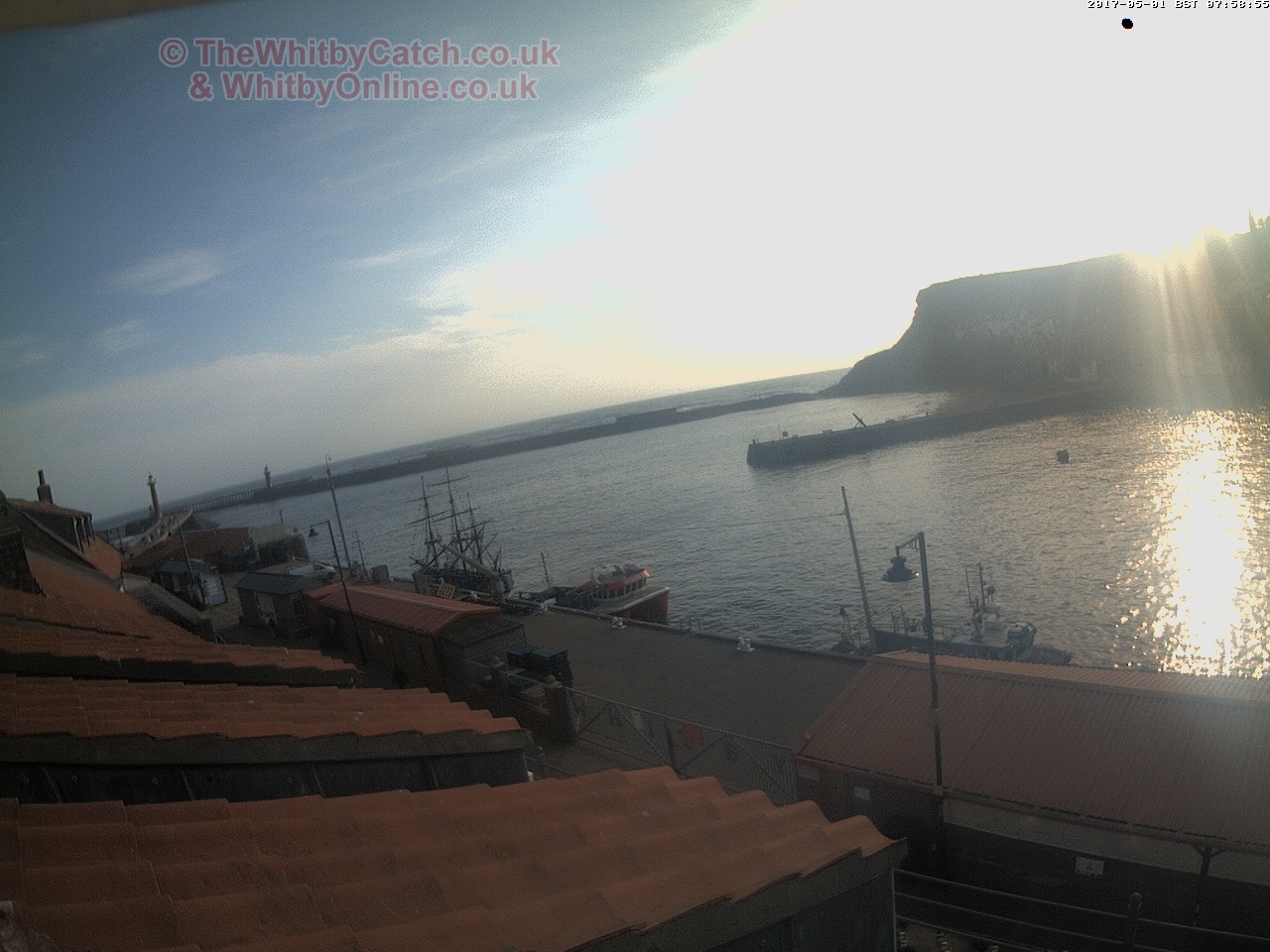 Whitby Mon 1st May 2017 07:59.