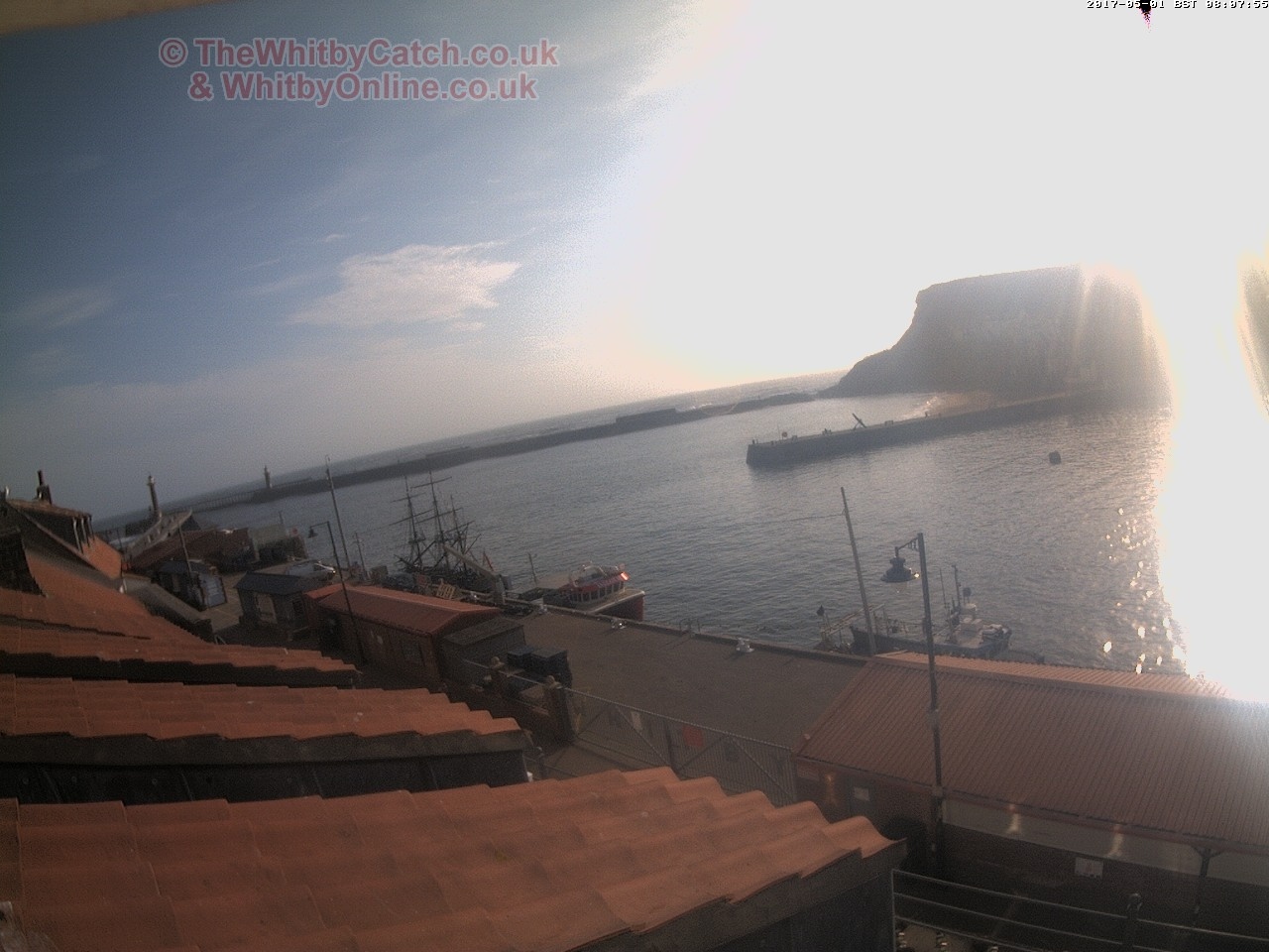 Whitby Mon 1st May 2017 08:08.