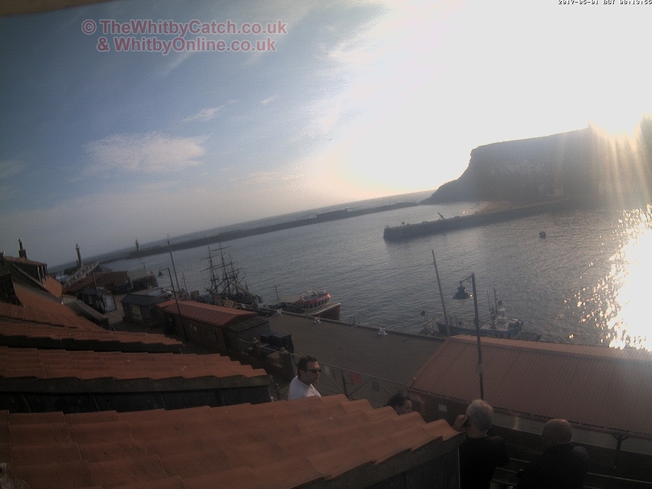 Whitby Mon 1st May 2017 08:14.