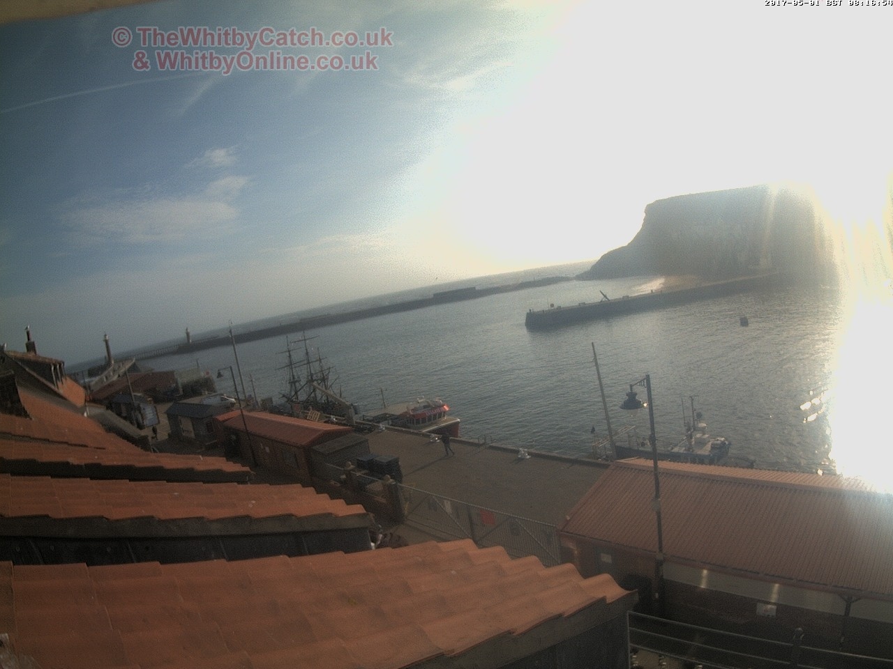 Whitby Mon 1st May 2017 08:17.