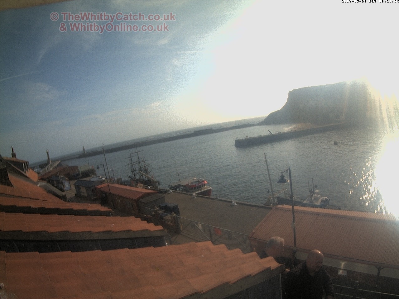 Whitby Mon 1st May 2017 08:24.