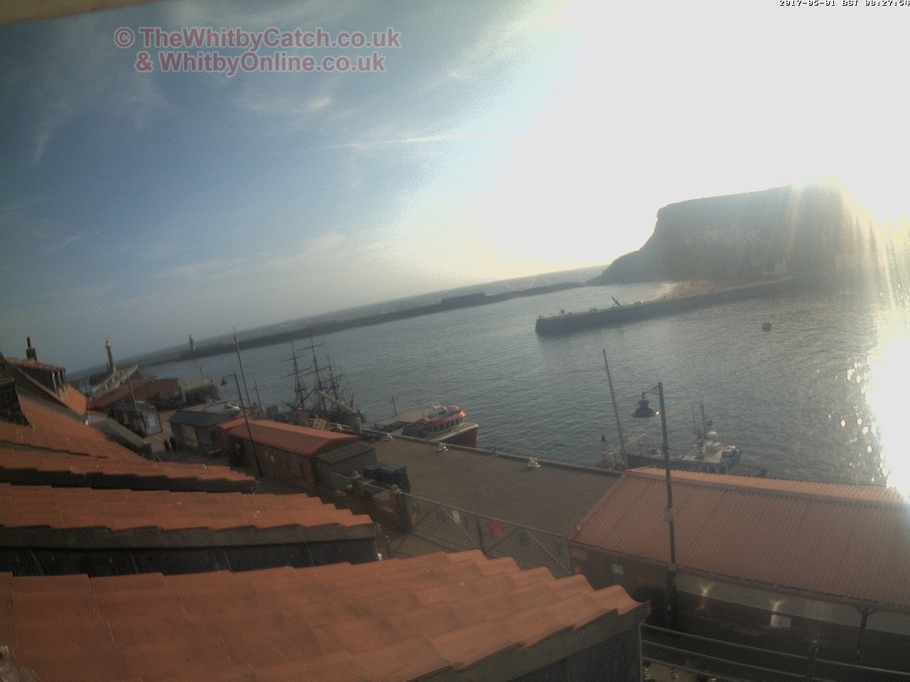 Whitby Mon 1st May 2017 08:28.