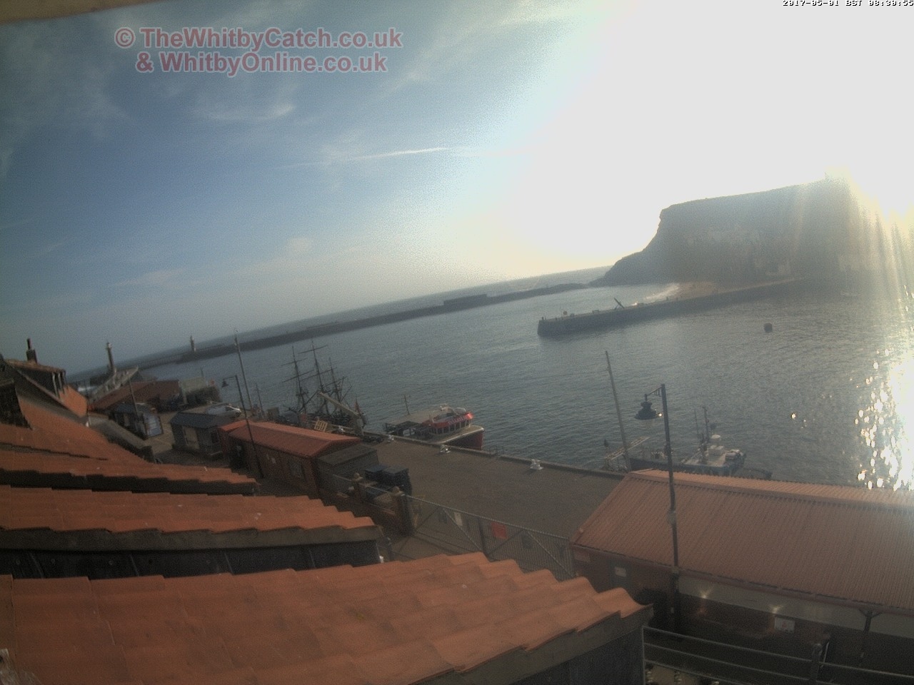Whitby Mon 1st May 2017 08:31.