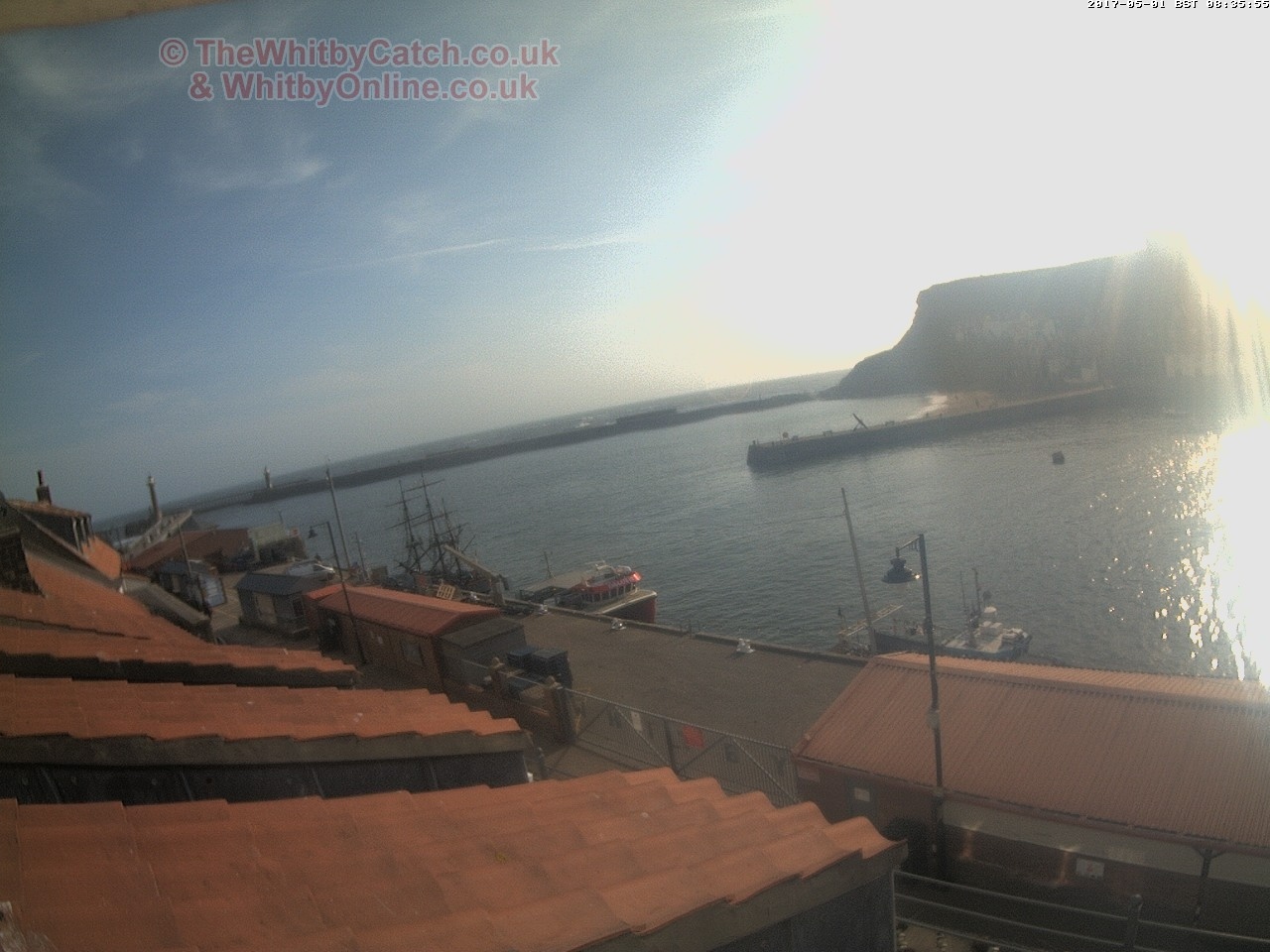 Whitby Mon 1st May 2017 08:36.