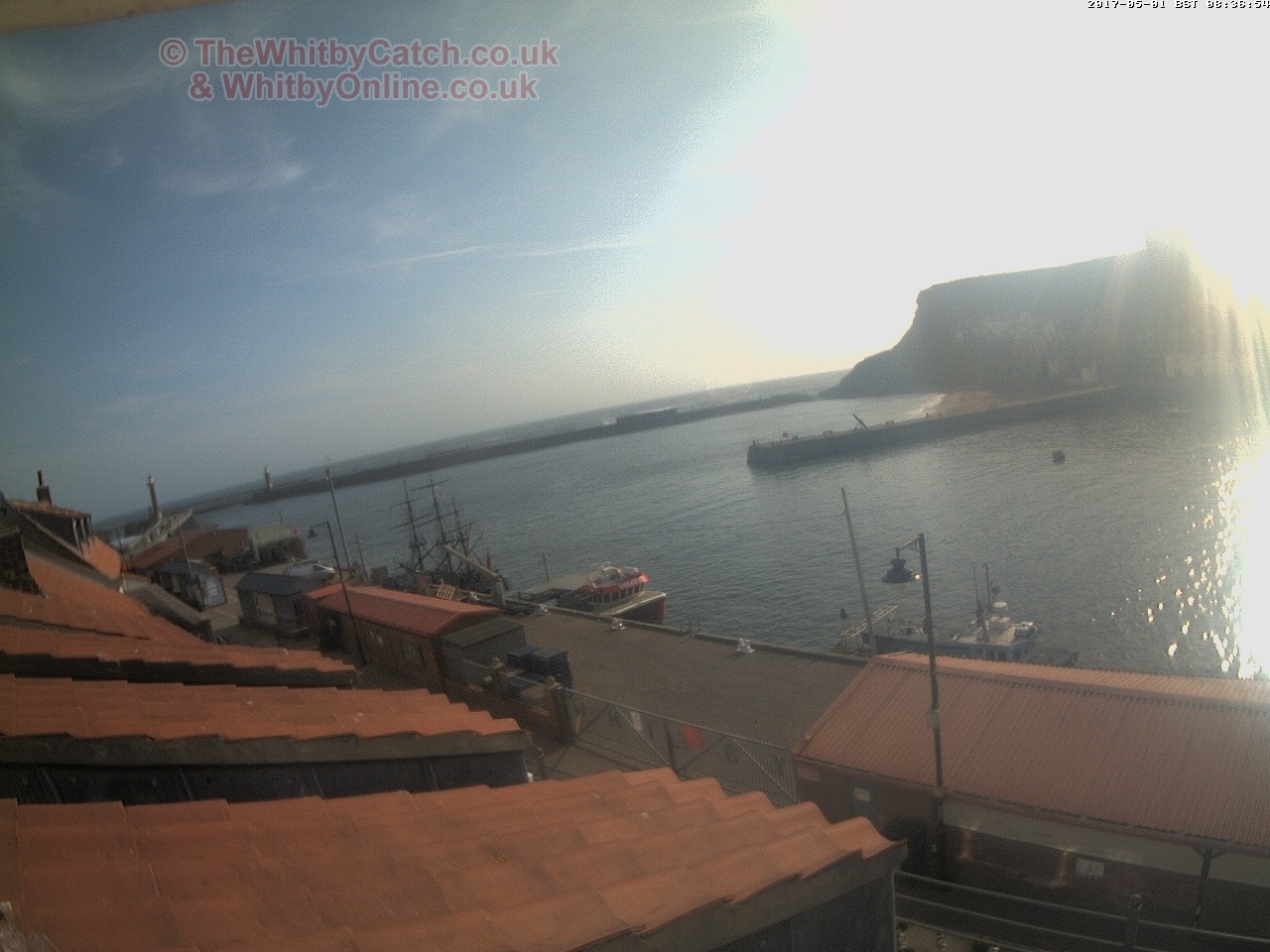Whitby Mon 1st May 2017 08:37.