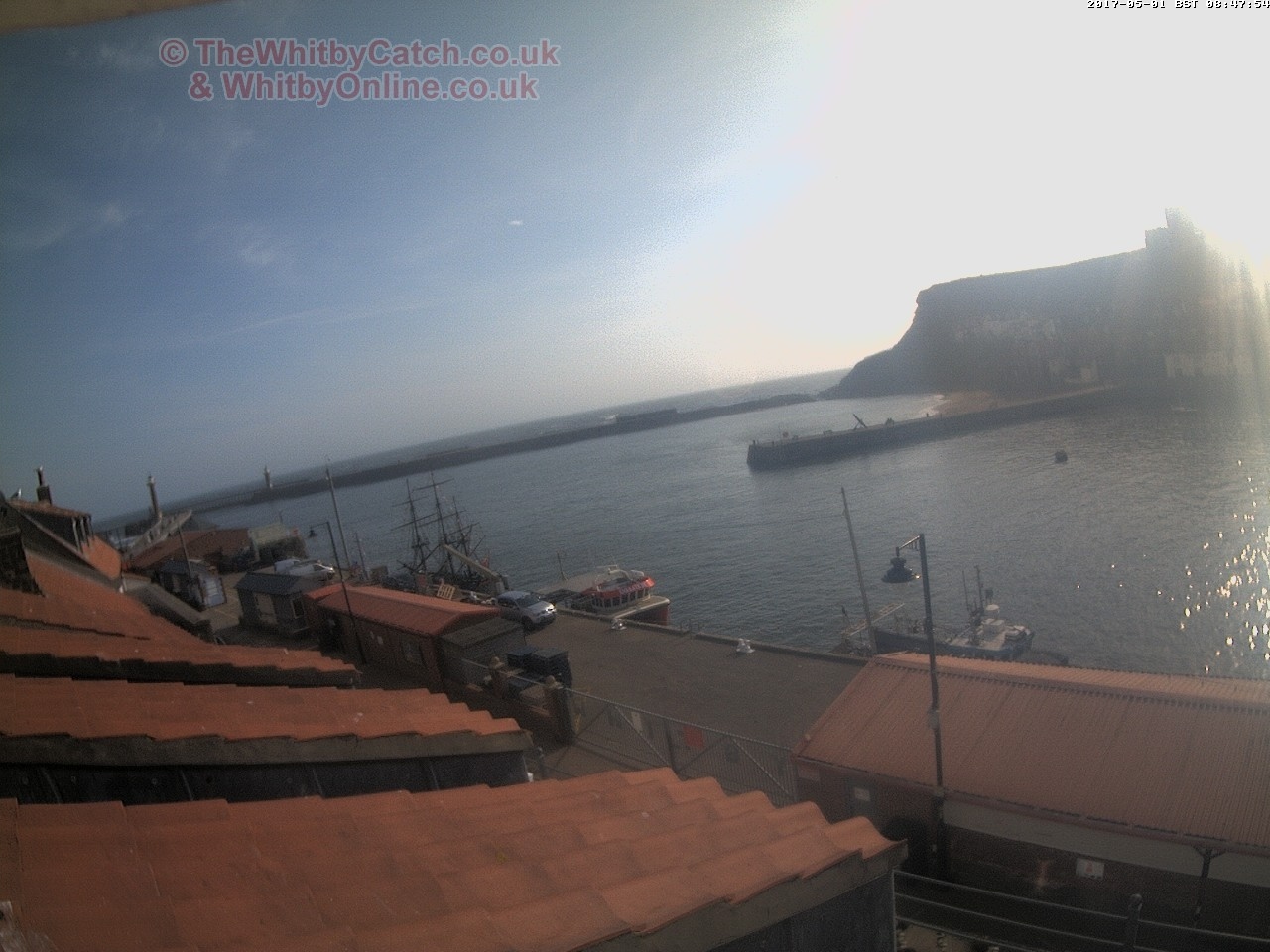 Whitby Mon 1st May 2017 08:48.