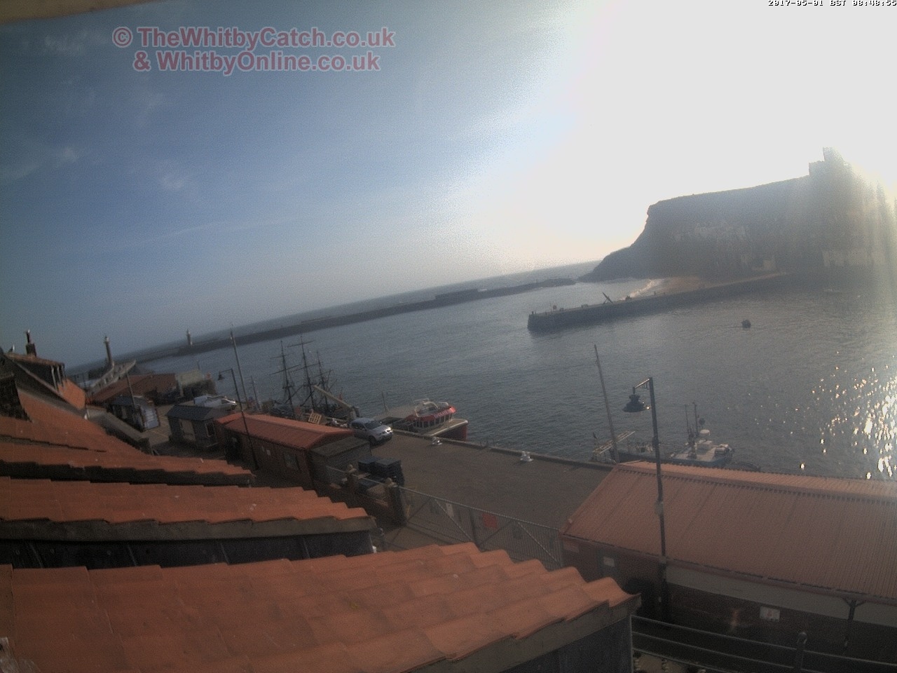 Whitby Mon 1st May 2017 08:49.