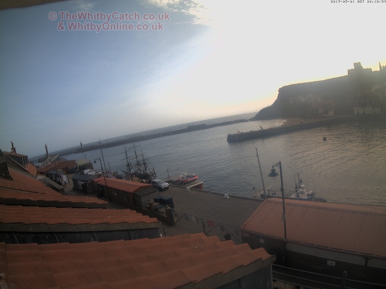 Whitby Mon 1st May 2017 09:13.