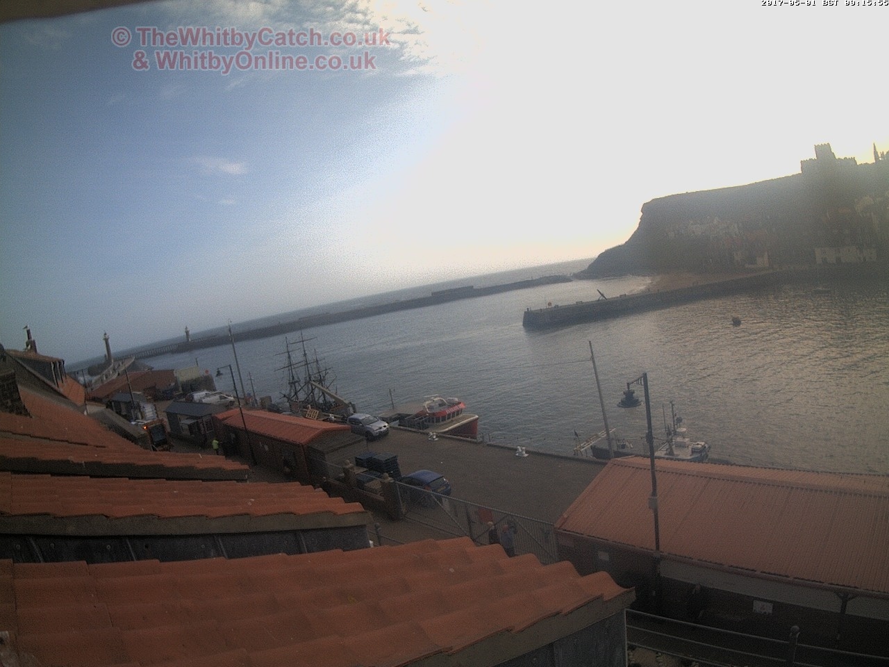 Whitby Mon 1st May 2017 09:16.