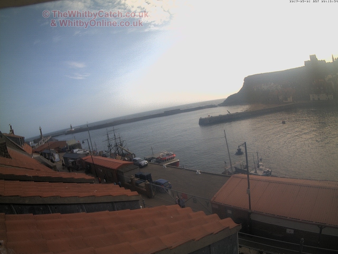 Whitby Mon 1st May 2017 09:17.