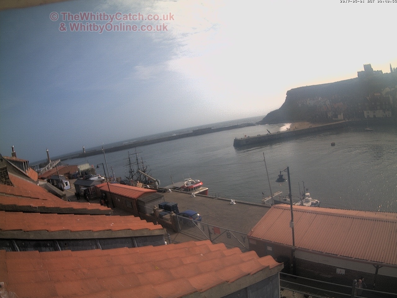 Whitby Mon 1st May 2017 09:41.
