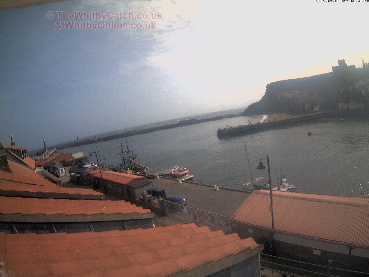 Whitby Mon 1st May 2017 09:42.