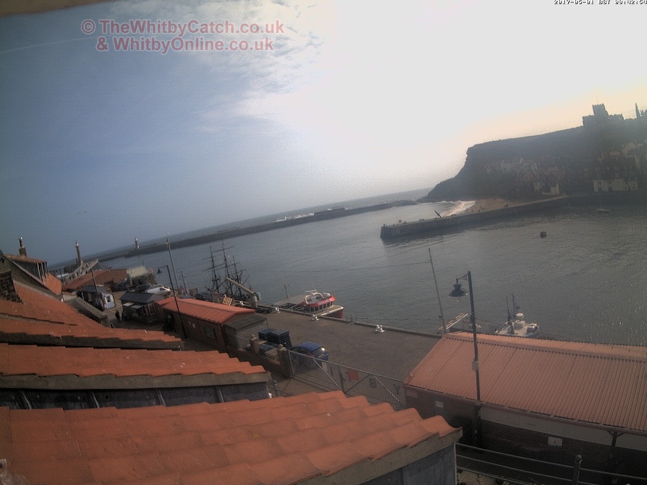 Whitby Mon 1st May 2017 09:43.