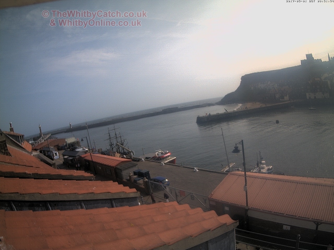 Whitby Mon 1st May 2017 09:52.