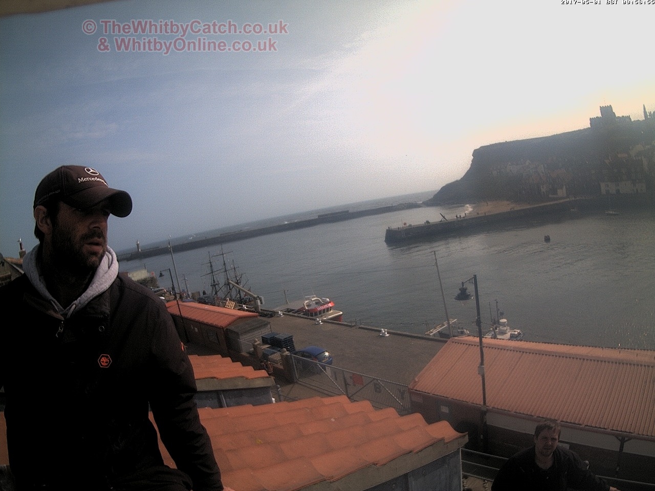 Whitby Mon 1st May 2017 09:57.