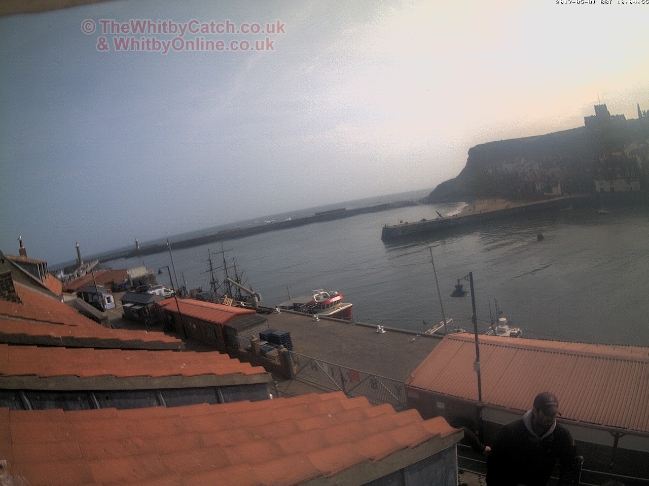 Whitby Mon 1st May 2017 10:05.