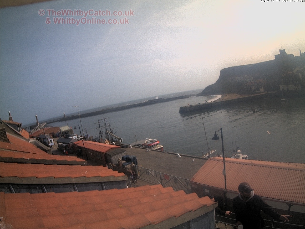 Whitby Mon 1st May 2017 10:06.