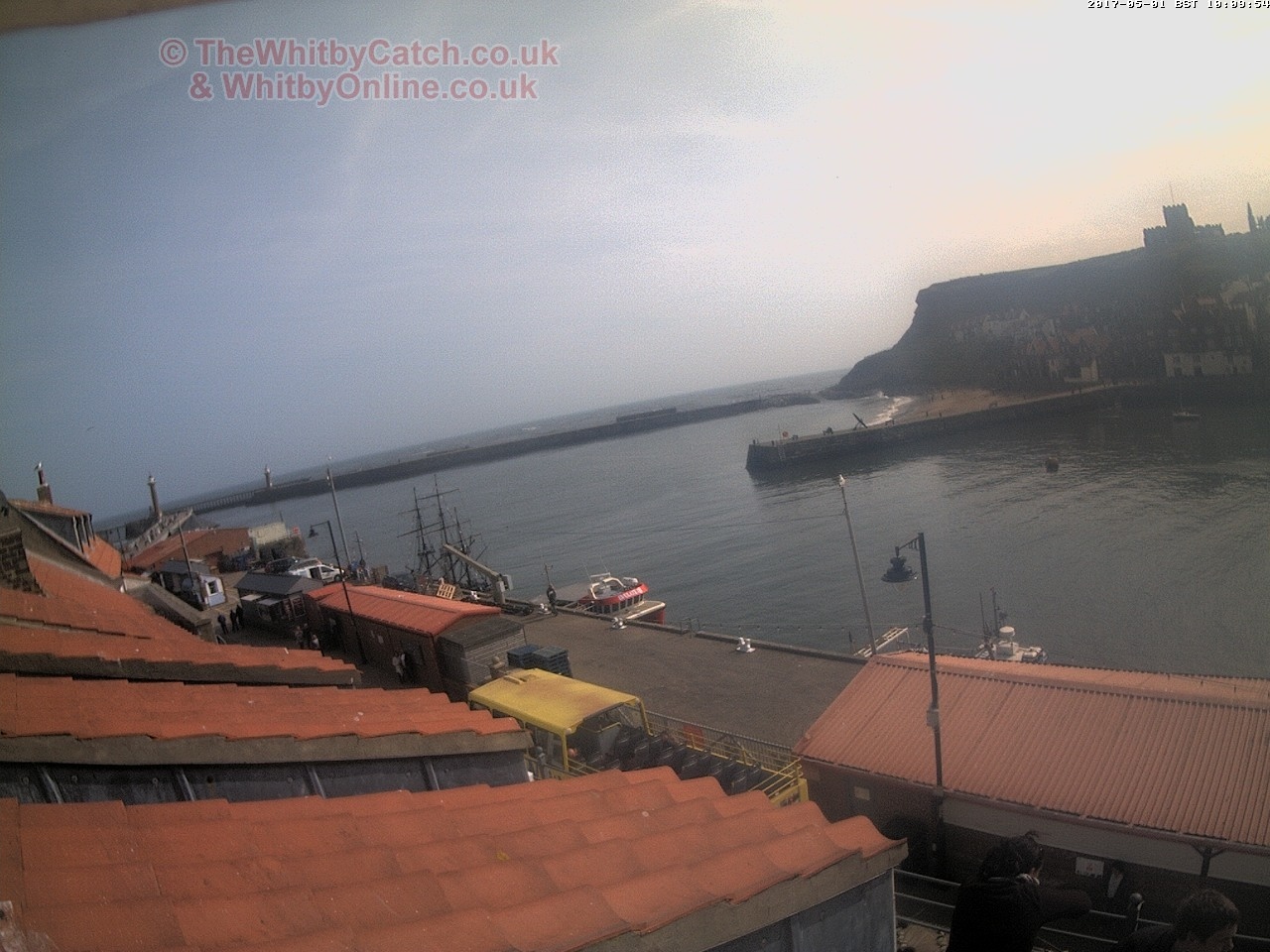 Whitby Mon 1st May 2017 10:10.