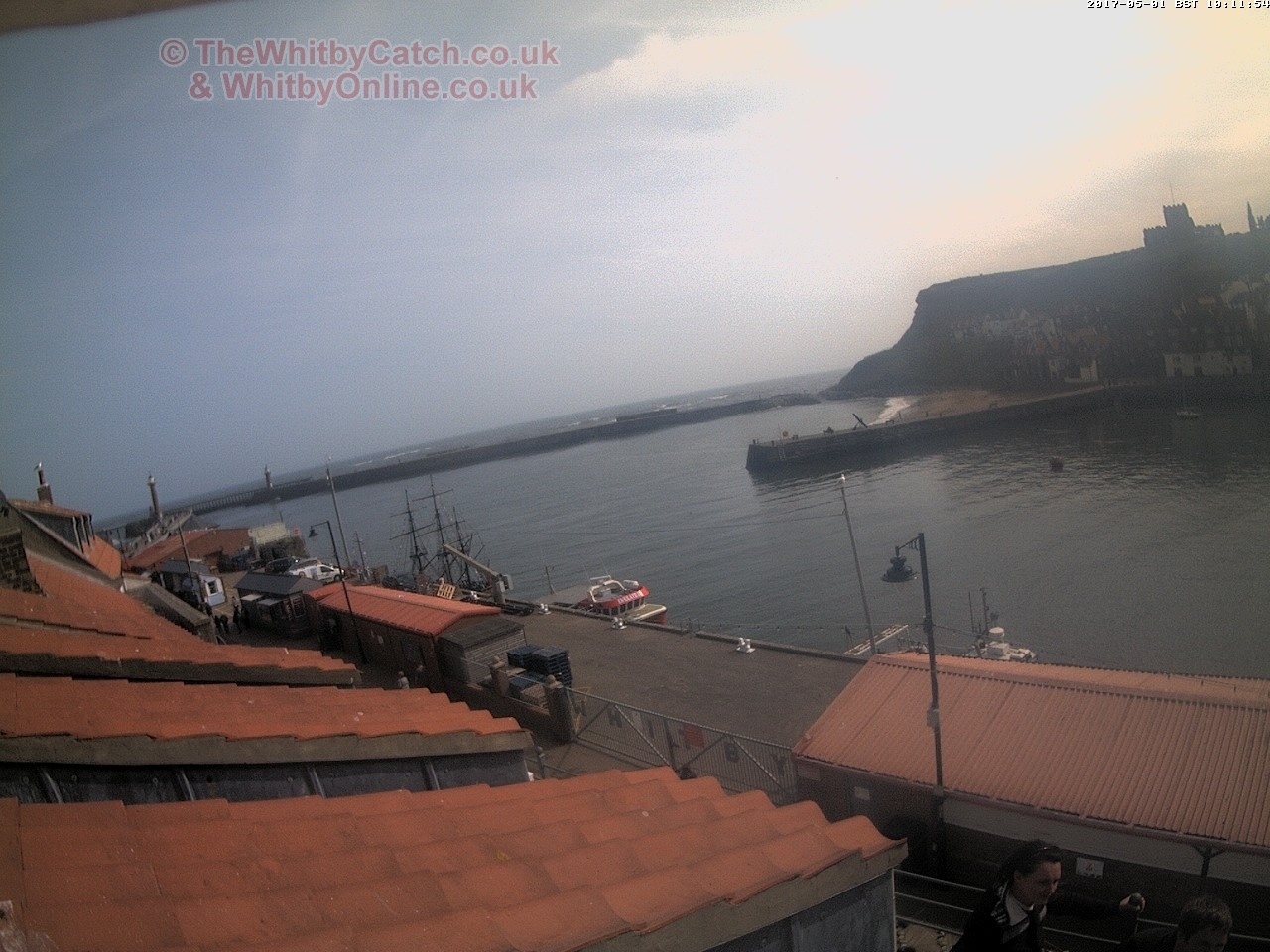 Whitby Mon 1st May 2017 10:12.
