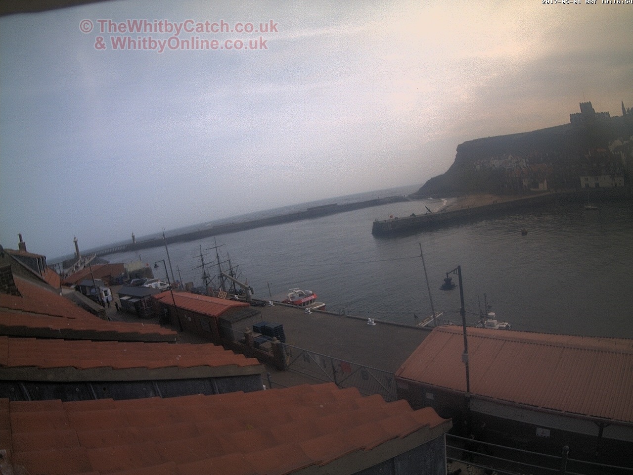 Whitby Mon 1st May 2017 10:17.