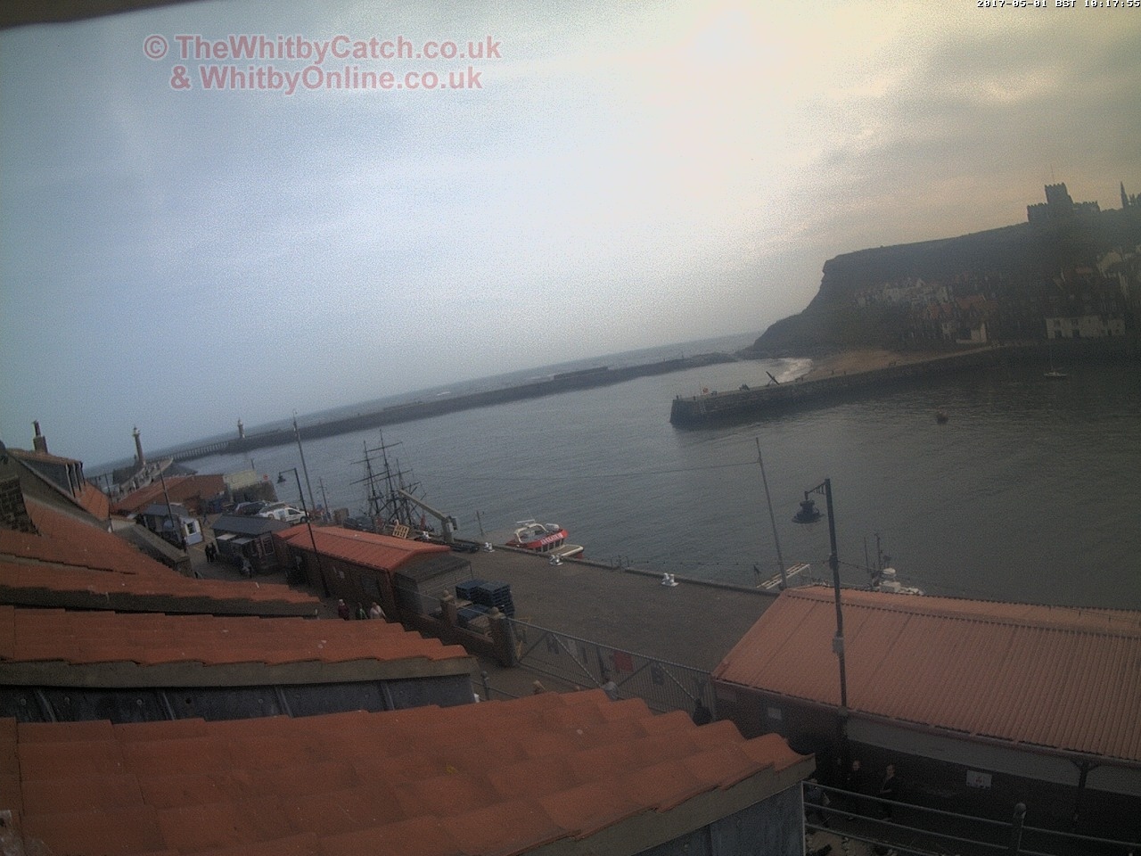 Whitby Mon 1st May 2017 10:18.