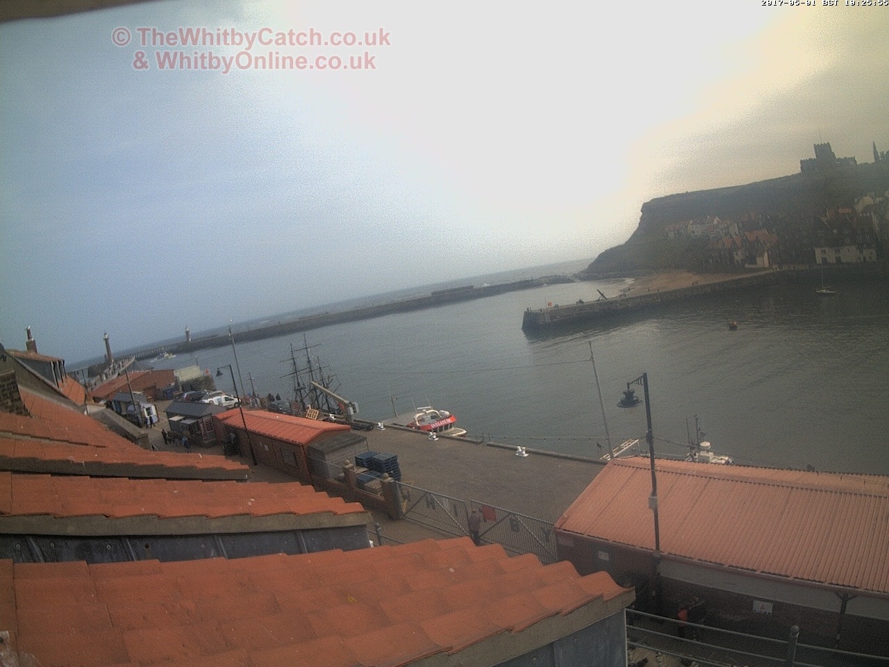 Whitby Mon 1st May 2017 10:26.