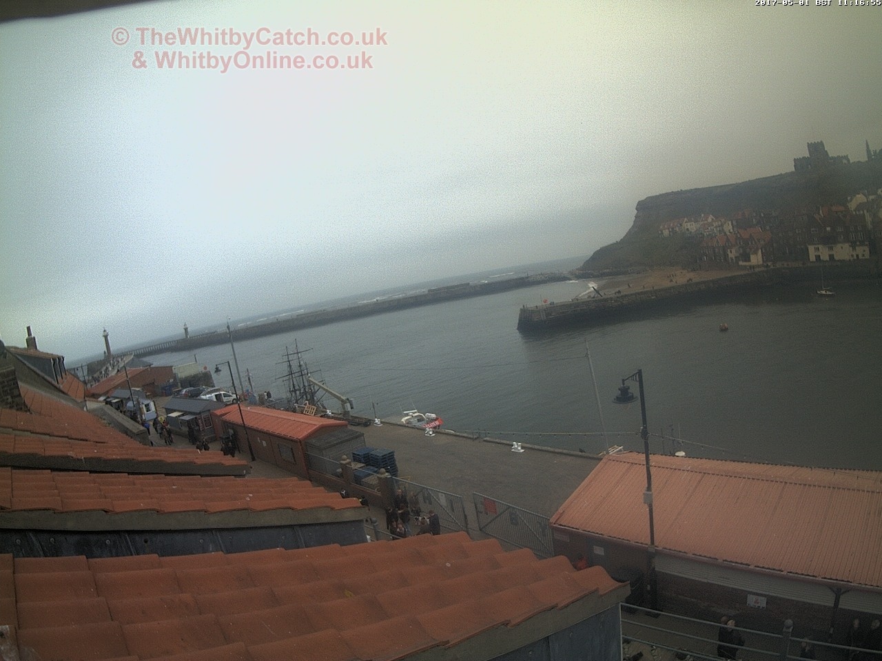 Whitby Mon 1st May 2017 11:17.