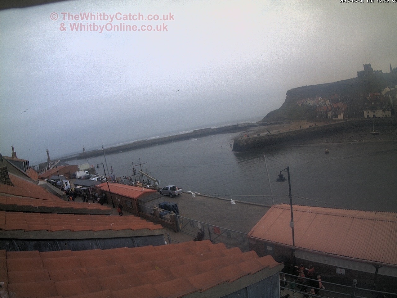 Whitby Mon 1st May 2017 12:53.