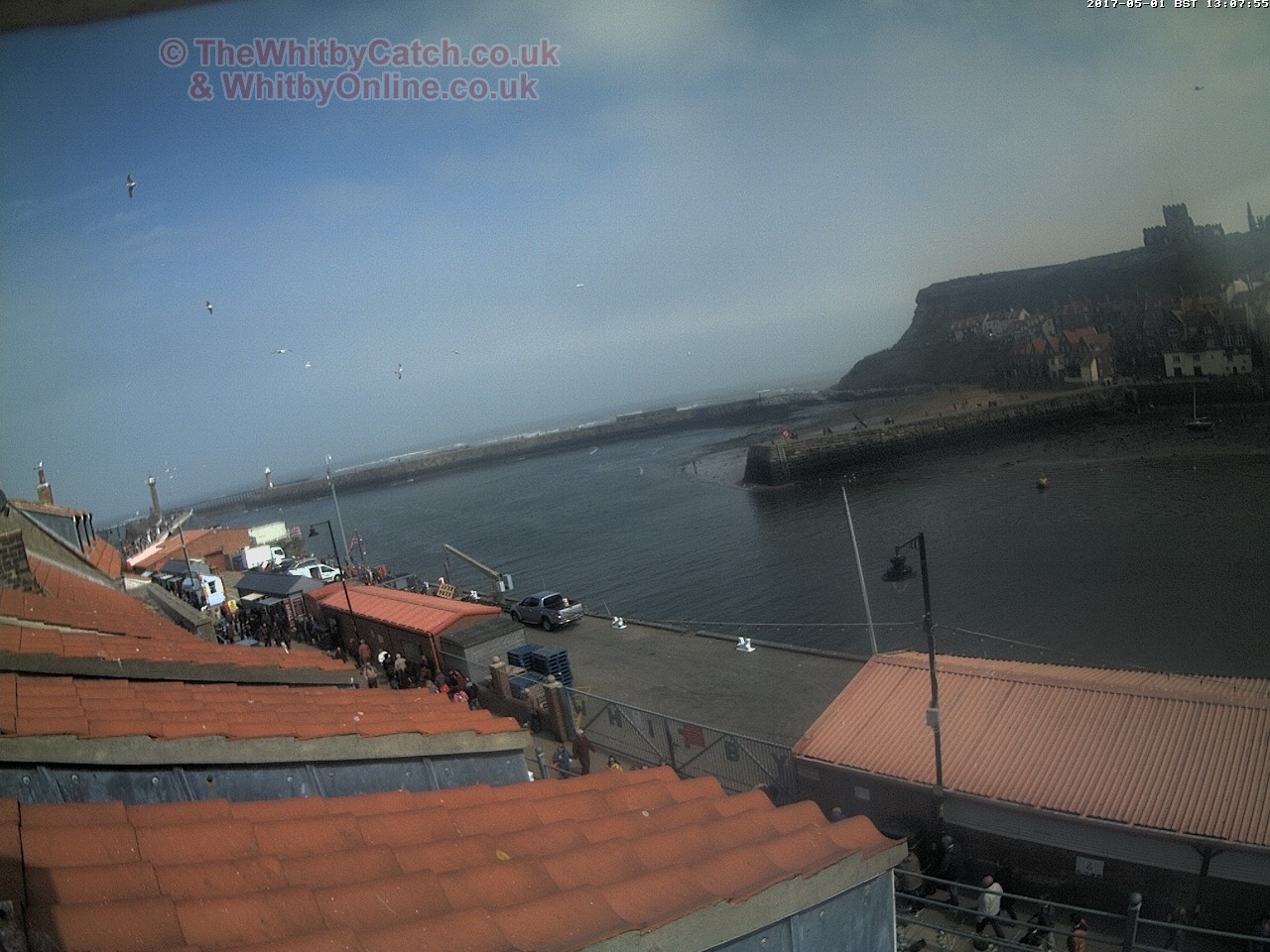 Whitby Mon 1st May 2017 13:08.