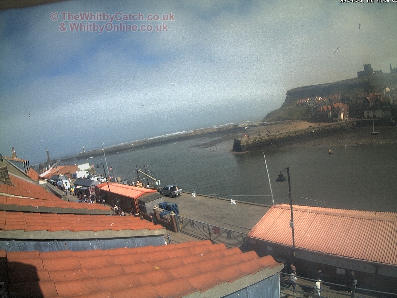 Whitby Mon 1st May 2017 13:25.