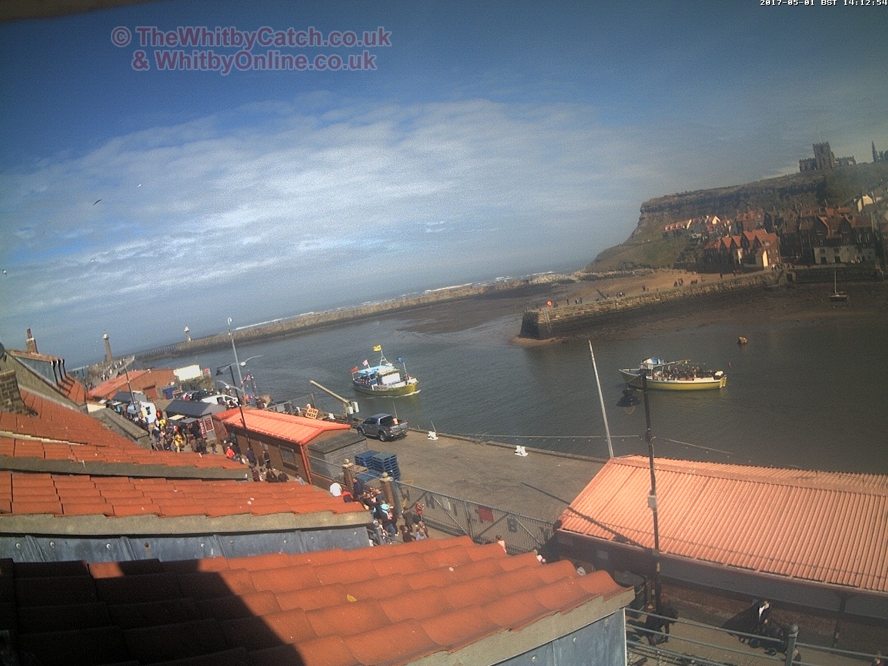 Whitby Mon 1st May 2017 14:13.
