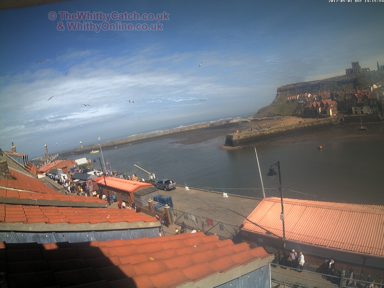 Whitby Mon 1st May 2017 14:16.