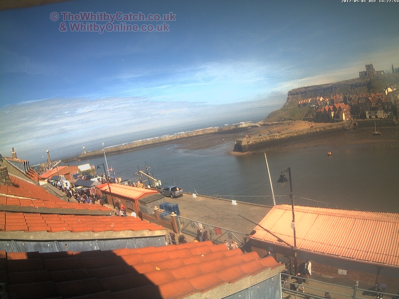 Whitby Mon 1st May 2017 14:28.