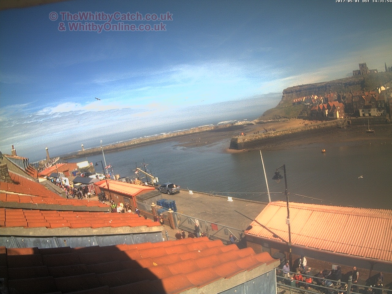 Whitby Mon 1st May 2017 14:32.