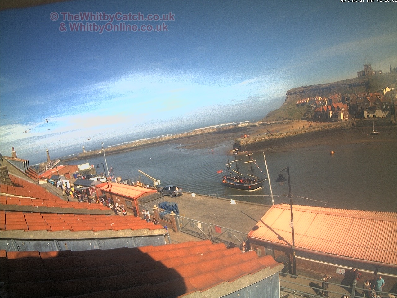 Whitby Mon 1st May 2017 14:46.