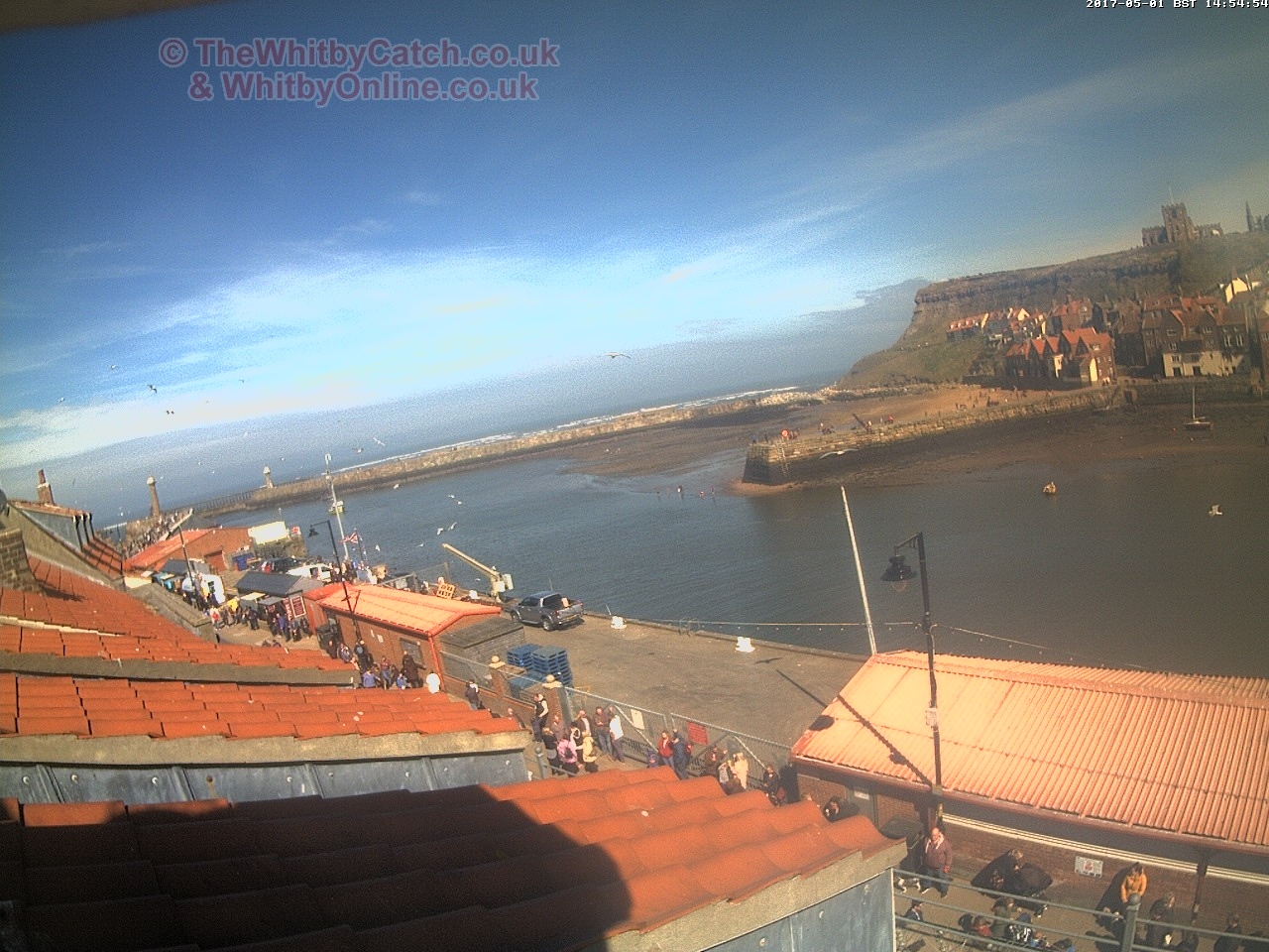 Whitby Mon 1st May 2017 14:55.